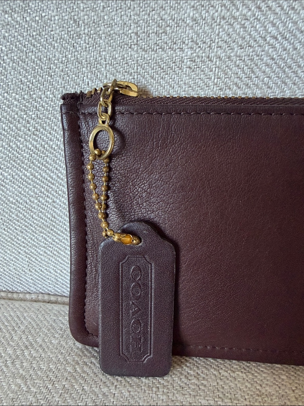 Coach Vintage Dark Brown Leather "Skinny Case" (Style 7170) - Picture 2 of 10